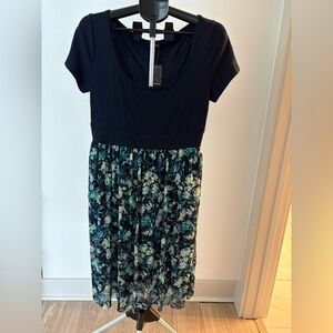 NWT Torrid Dress Plus Size 0 Flowy Comfortable Lightweight Floral Sleeveless